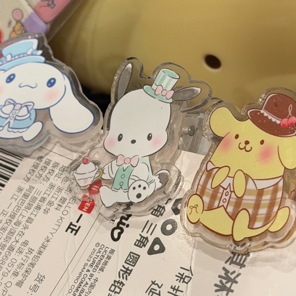 Clips - Picture 1 of 1